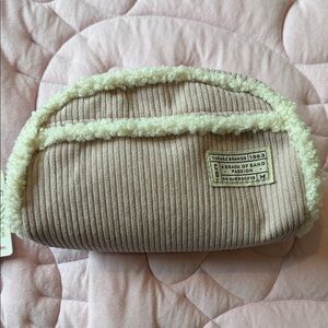 Cosmetic Pouch Sherpa-Trim